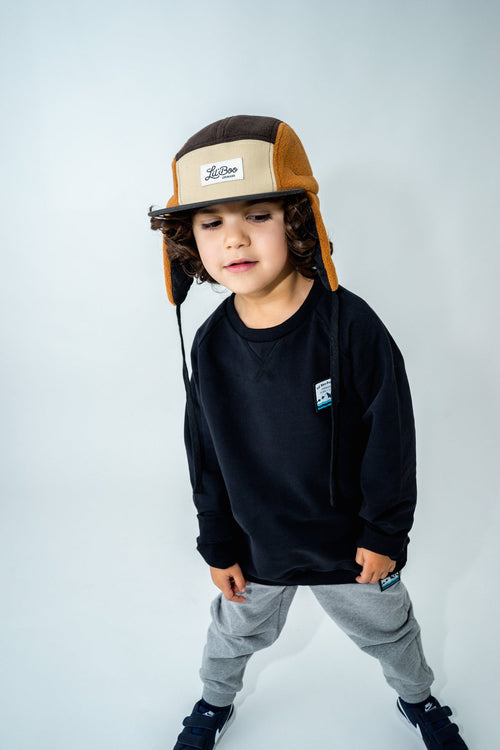 Brun 5-panel Fleececaps med Ørevarmere - Str. M (1,5-3 år)