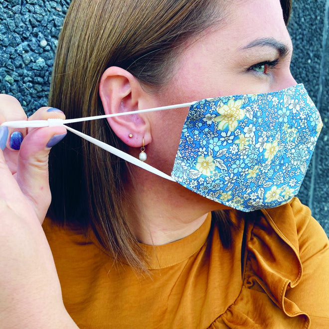 Svart Tygmaske med PM2.5-filter – Ekstra Beskyttelse og Komfort